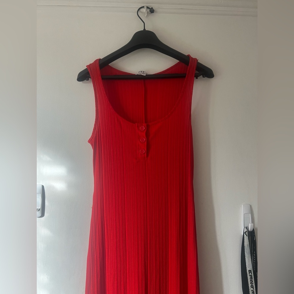 Tight, Long Sleeveless Red Dress